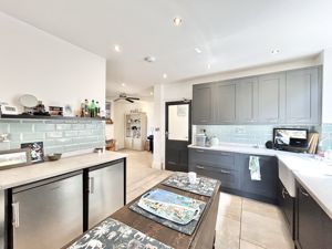 Photo 14- click for photo gallery